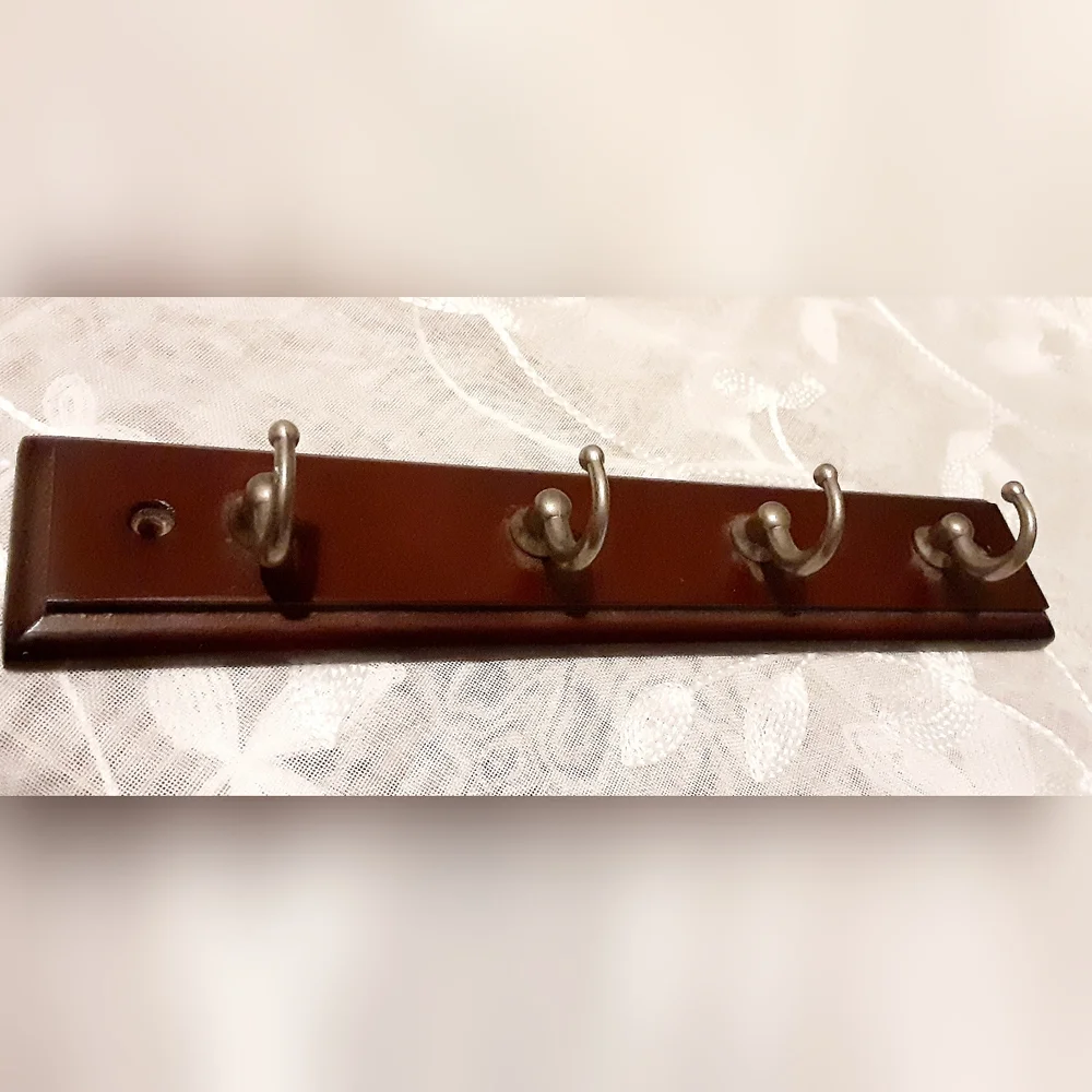 4-hook Key Rack Organizer - Picture 1 of 4